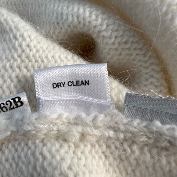 Ann Taylor angora sweater, never worn - Picture 10 of 12